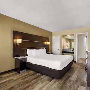 Standard Room 1 King Bed 1 Double Bed Non Smoking